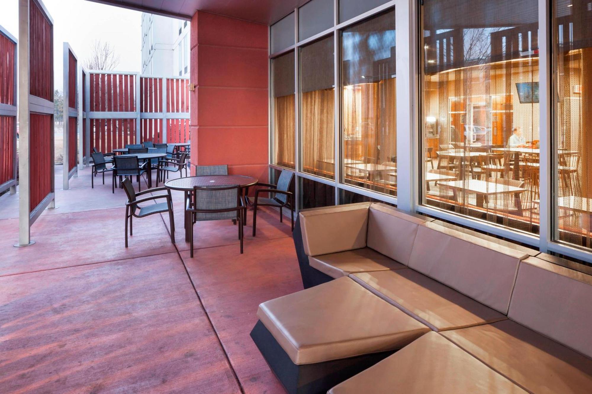 Springhill Suites By Marriott Salt Lake City Airport Exteriör bild
