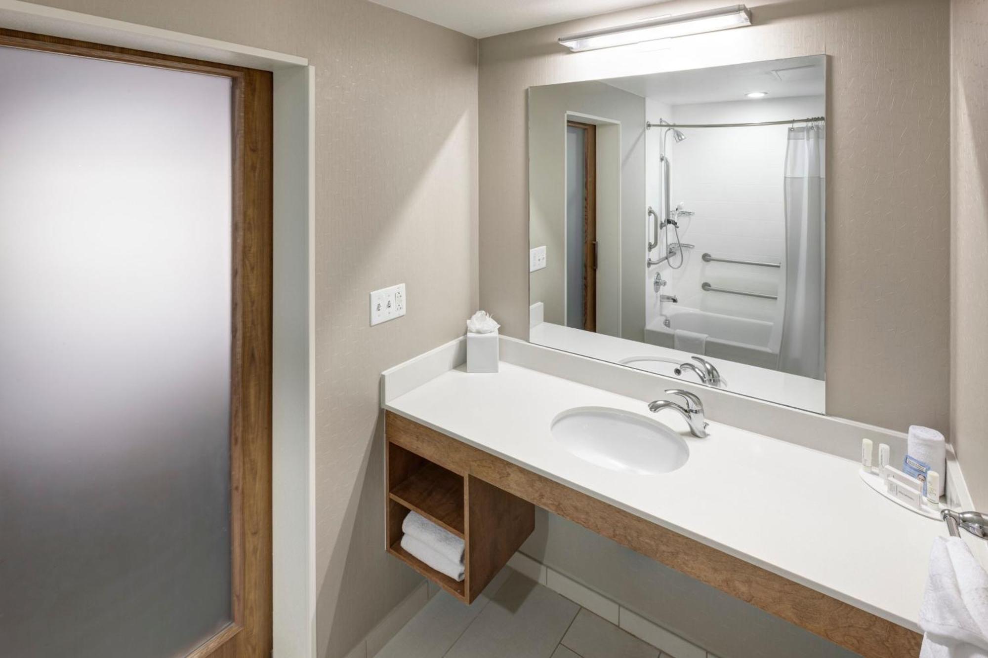 Springhill Suites By Marriott Salt Lake City Airport Exteriör bild