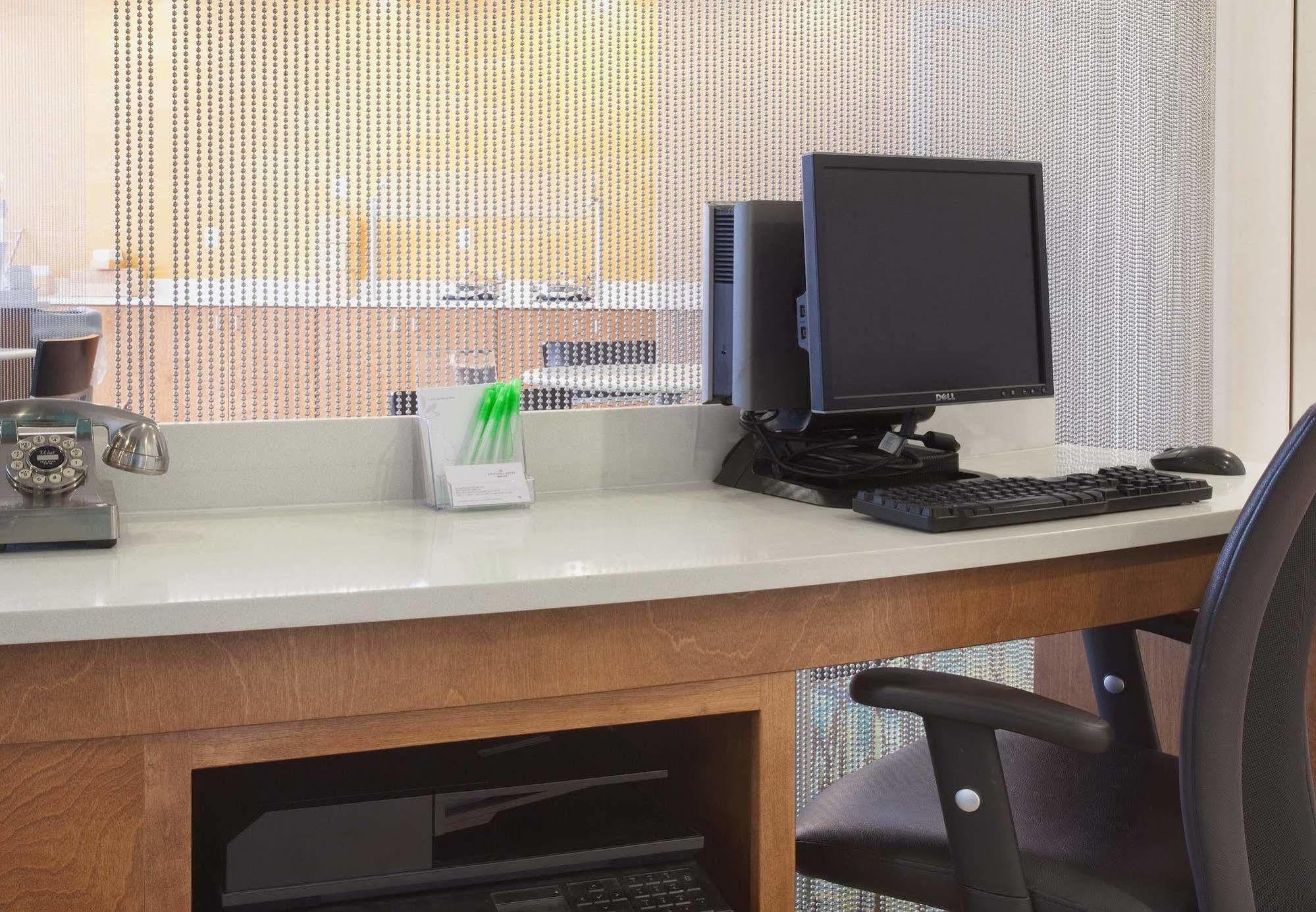 Springhill Suites By Marriott Salt Lake City Airport Exteriör bild